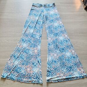 Final✅️ Stylish Stretchy Blue and Pink Patterned Flare Pants